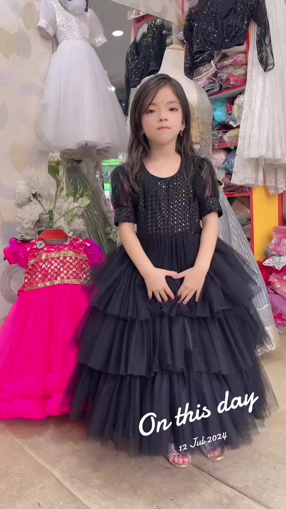 @Sharon&rsquo;sboutique
