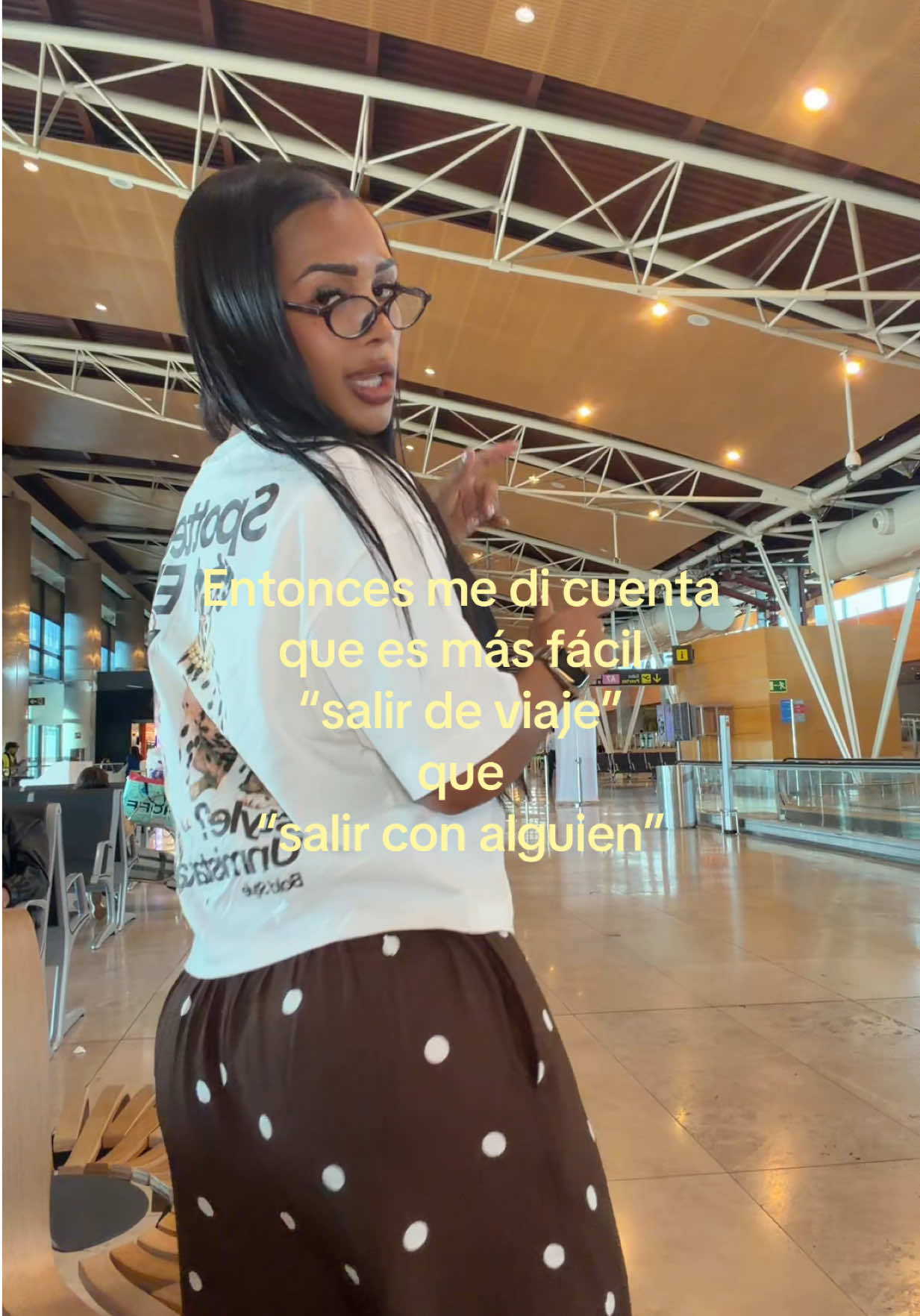 @𝐒𝐨𝐲 𝐄𝐦𝐞𝐥𝐲(𝐜𝐨𝐧 𝐞!)✨