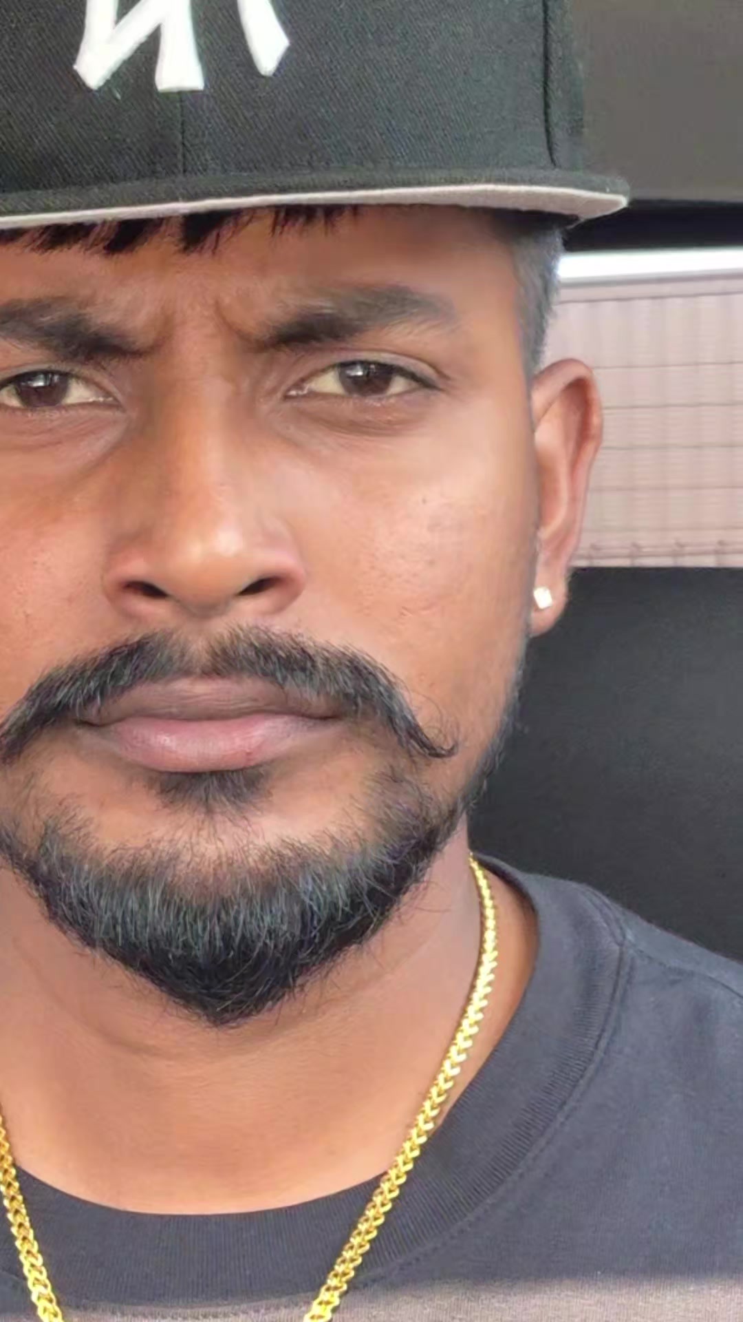 @D A I Y A _ පුතා🙋&zwj;♂