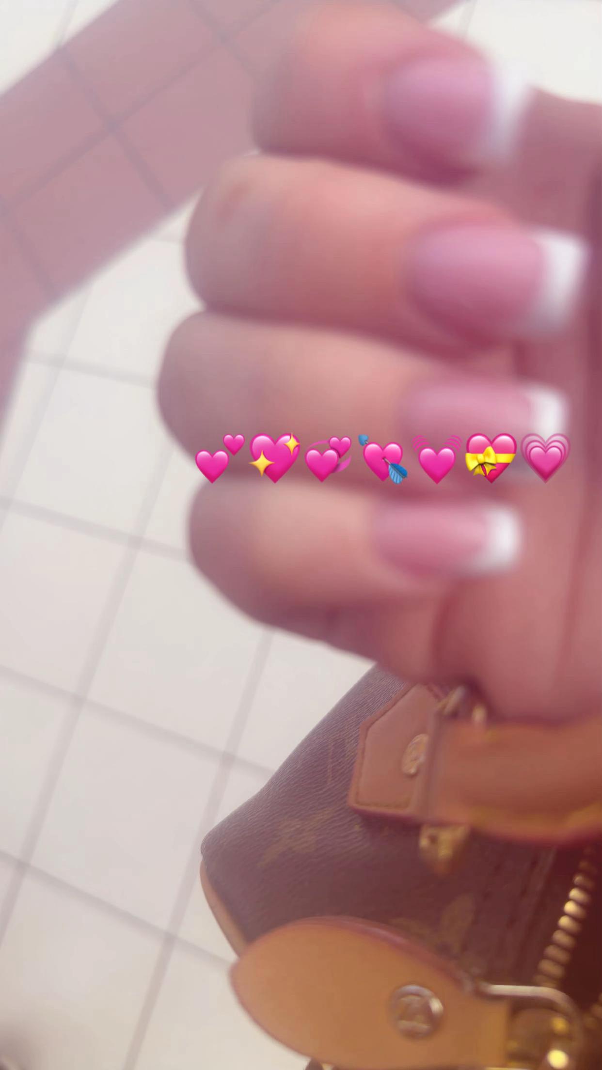 @𝓁𝒶𝒸𝑒𝓎𝓁𝑜𝓊𝒾𝓈𝑒💋🍒