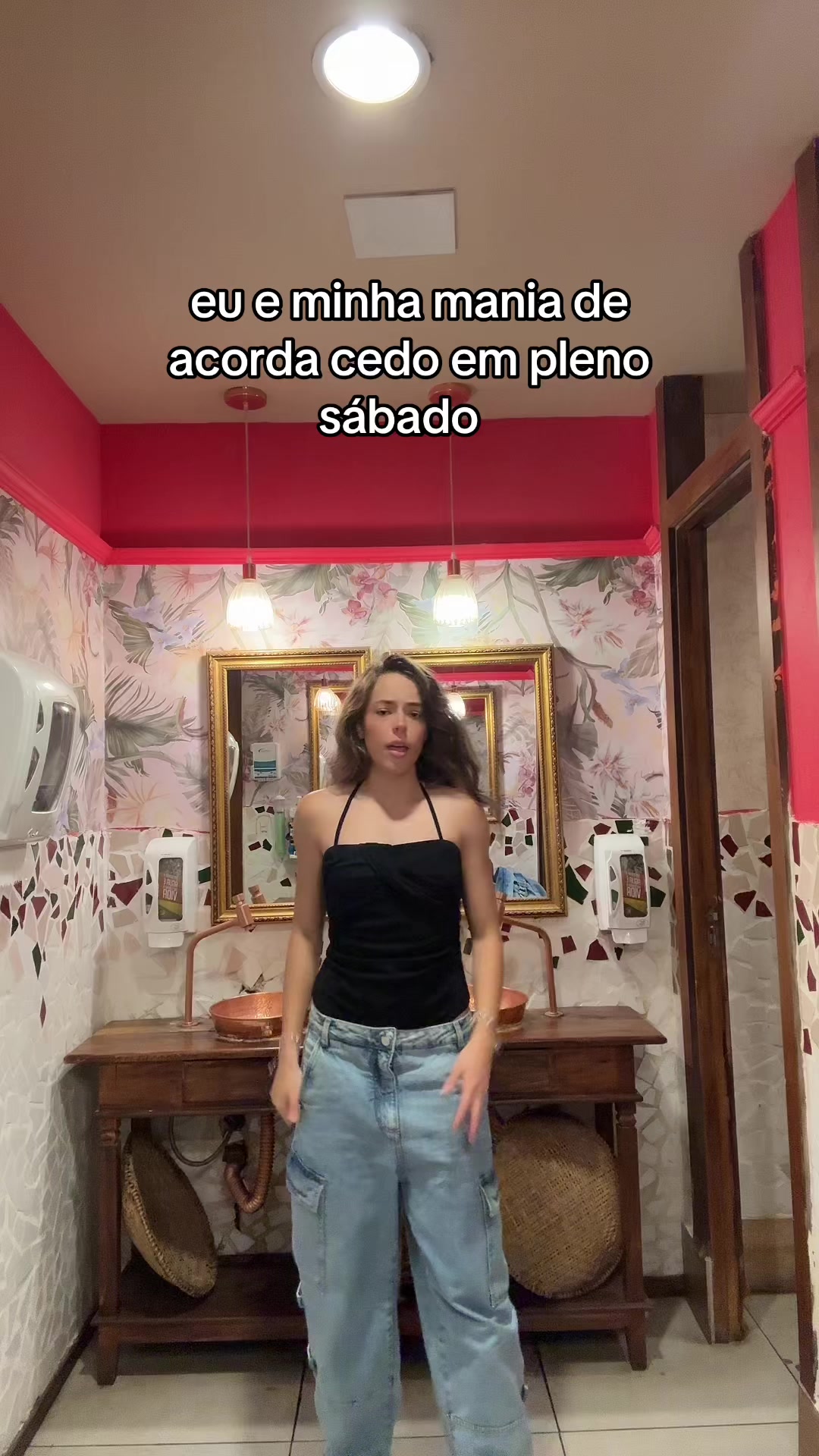 @Julia Andrade
