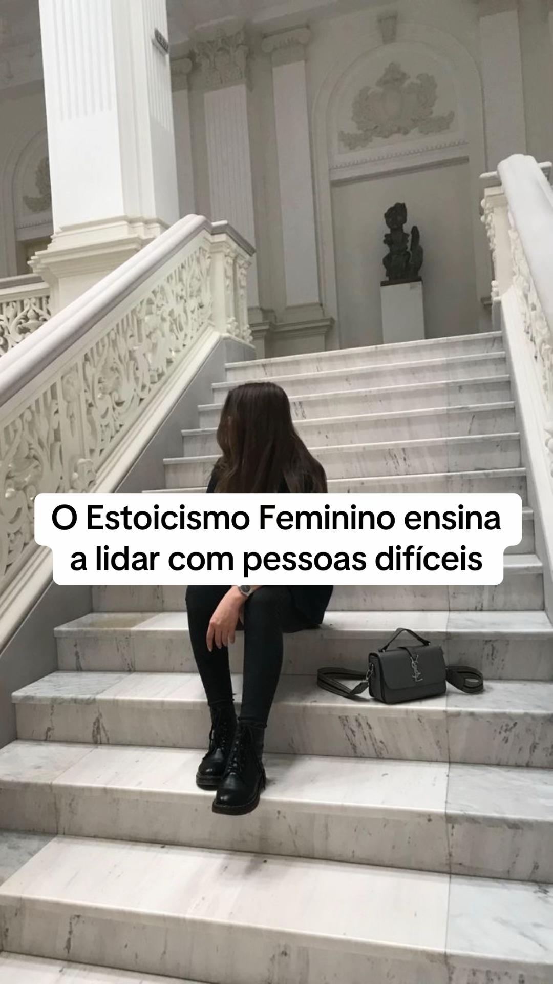 @amulherestoica