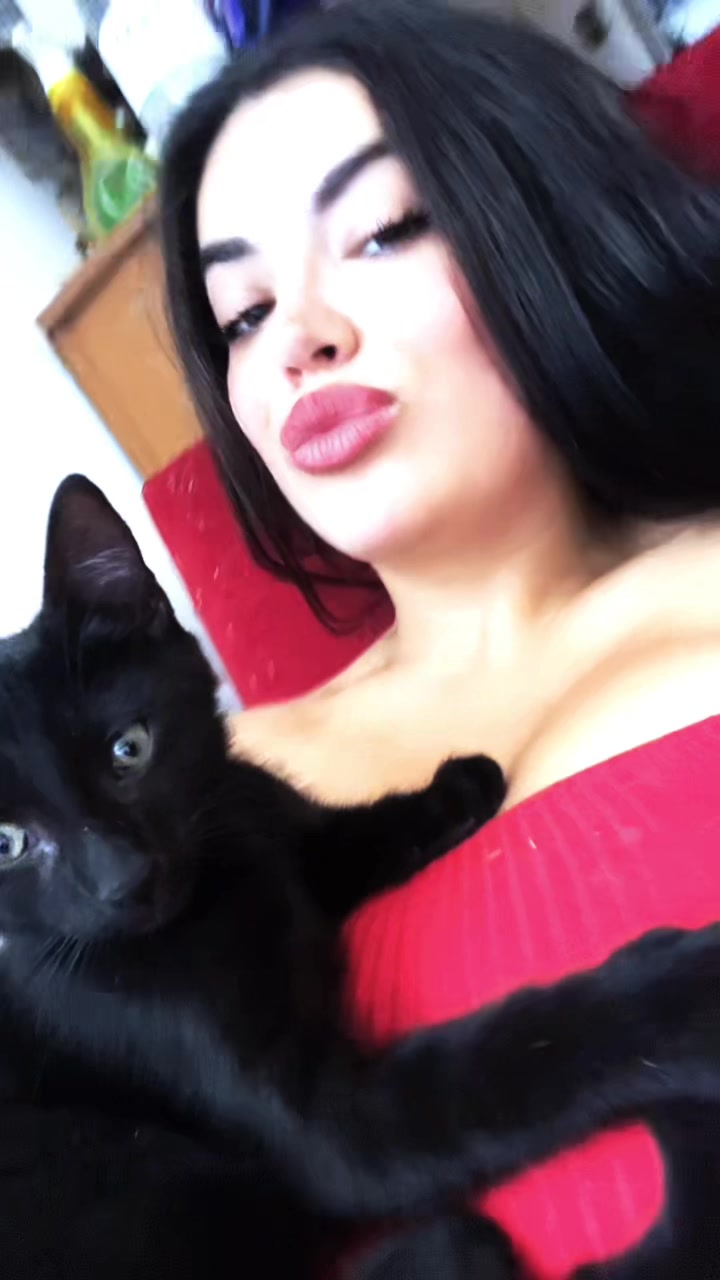 @danielaandoni97