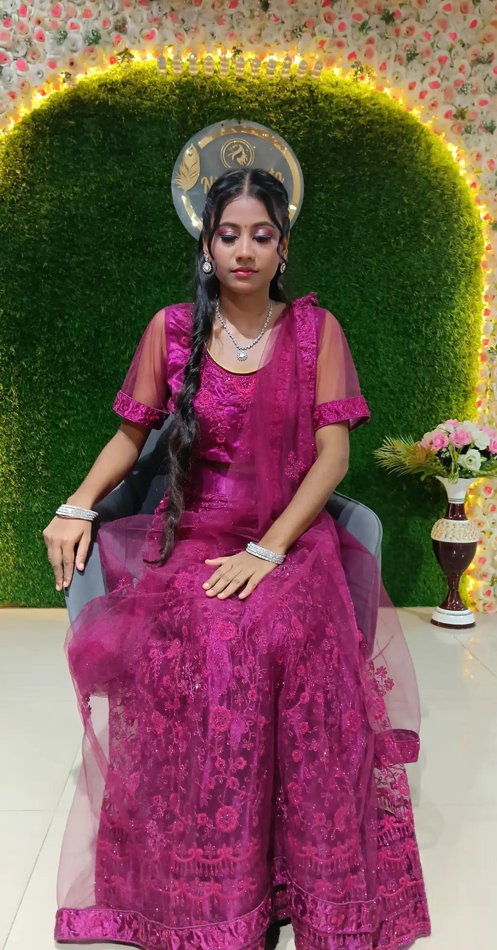 @Shreya beauty parlour🧿
