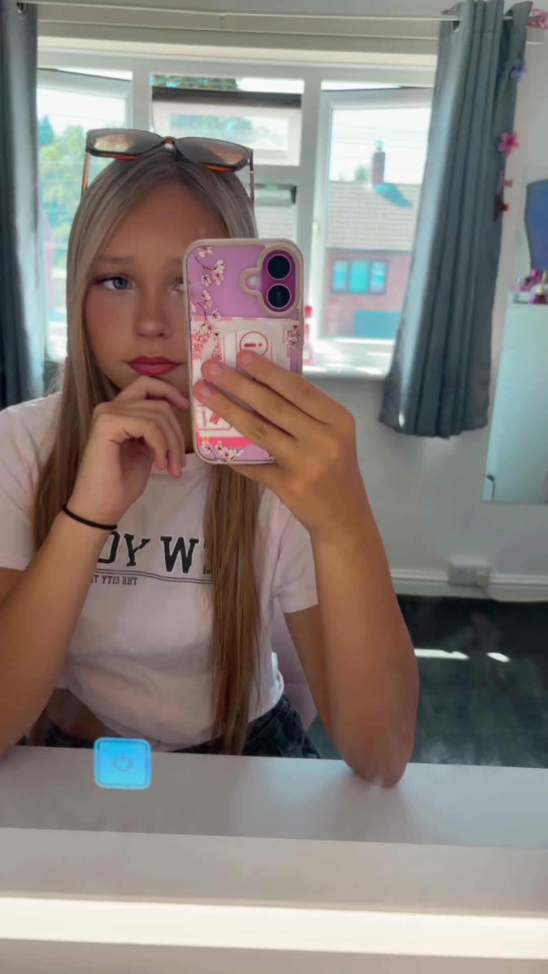@𝒯ℴ𝓃🤍