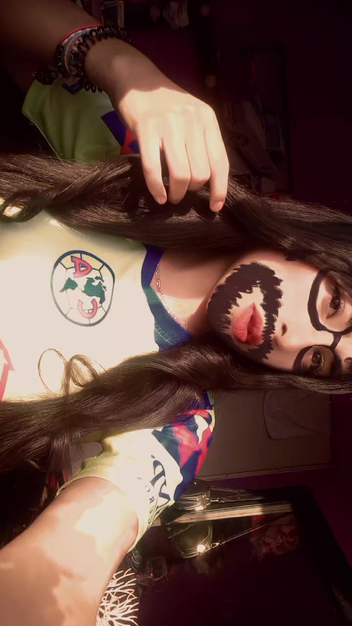 @🧔🏻&zwj;♀️💫