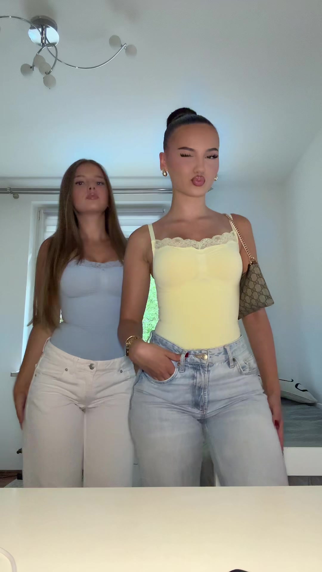 @𝖠𝗇𝗂𝗌𝖺