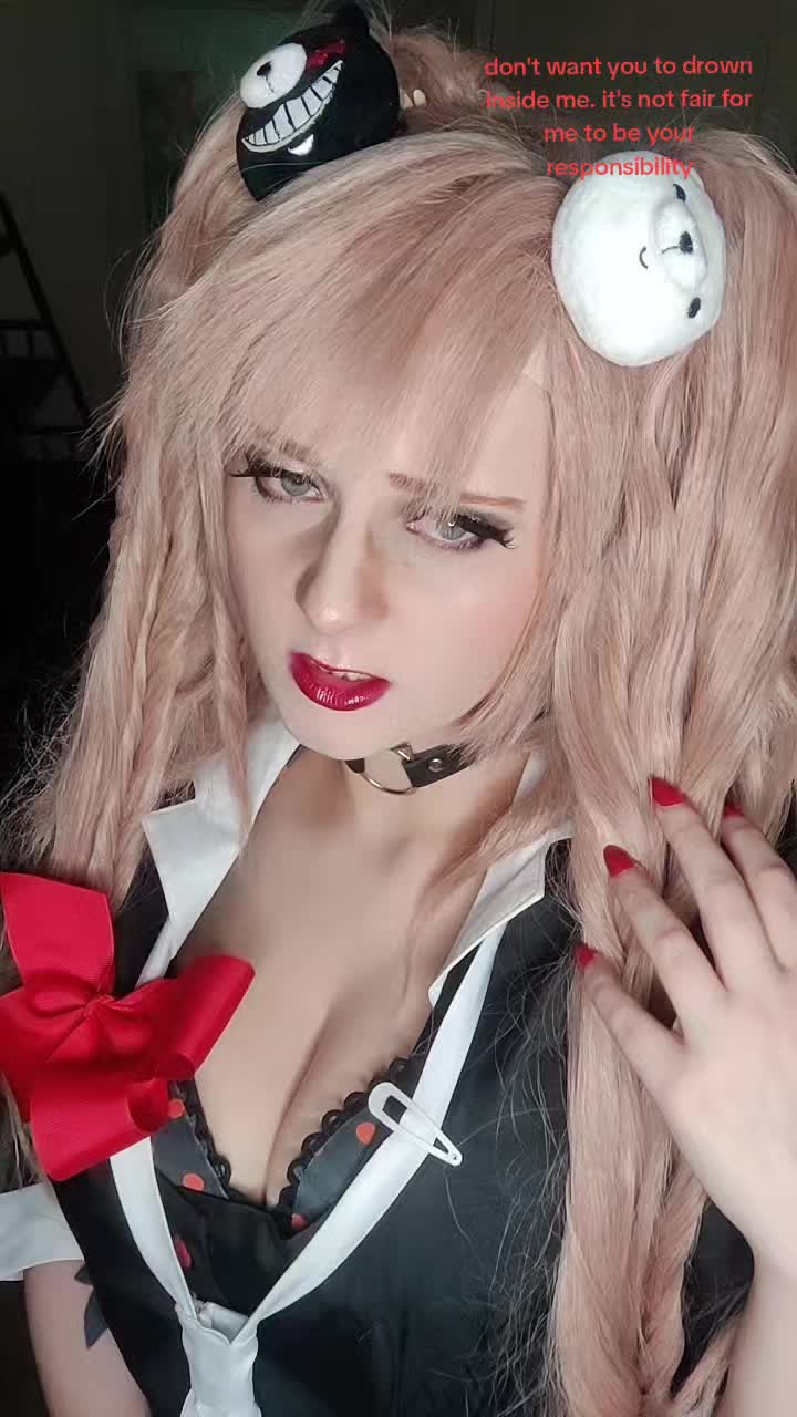 @Cosplayer antics