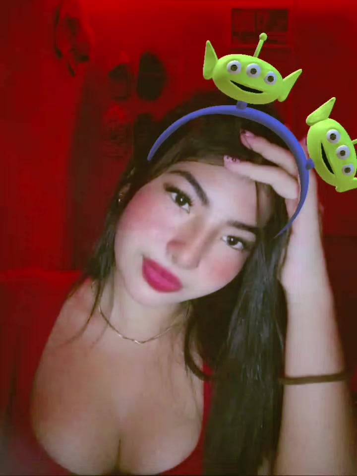 @_𝓜𝓲𝓬𝓱𝓮𝓵𝓵𝓮🖤