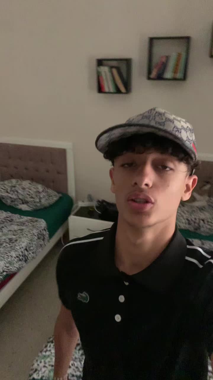 @🤠