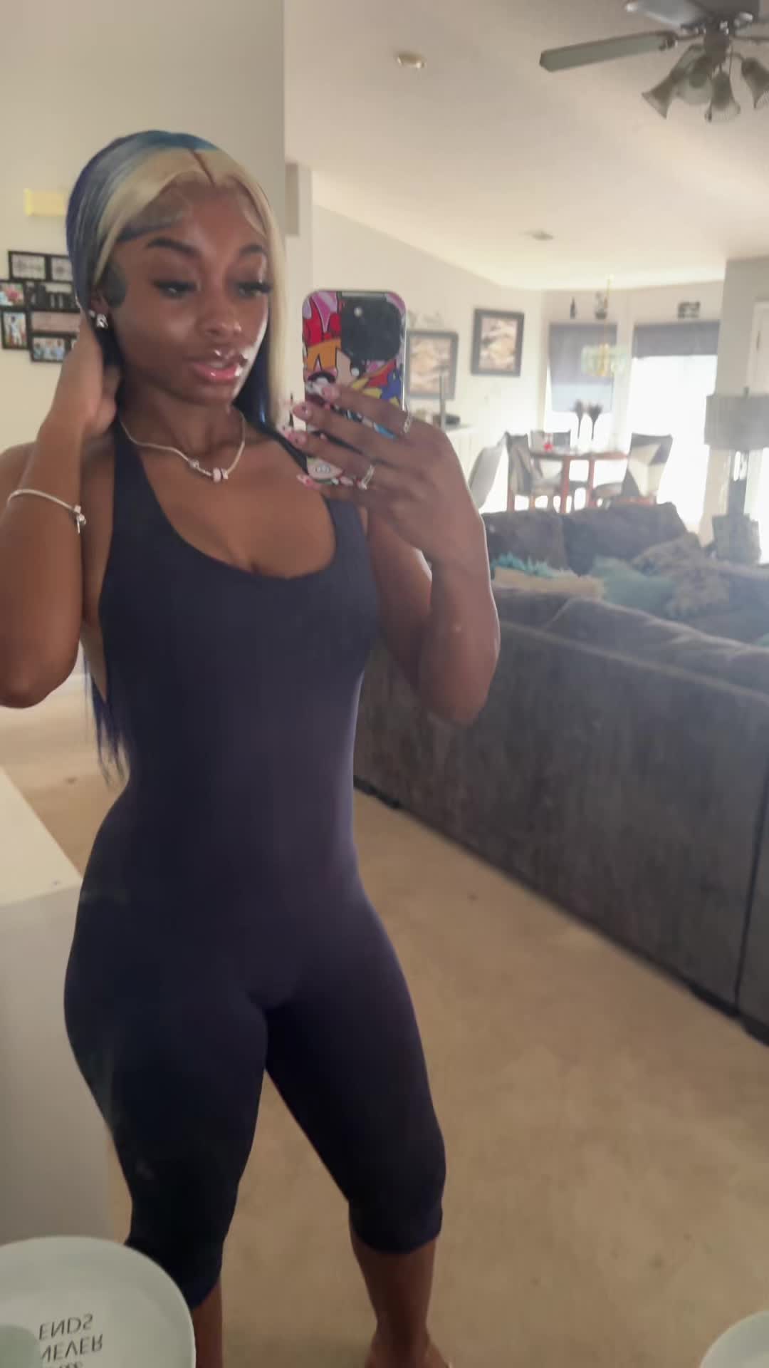@mia