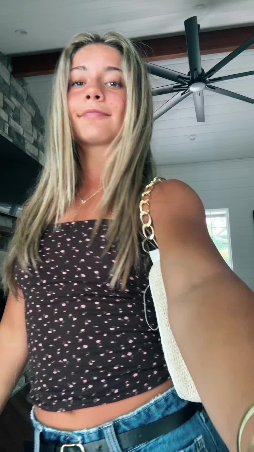 @giannaashea