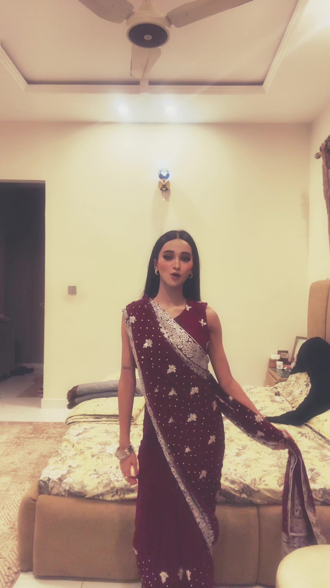 @ayeshaazhar_official