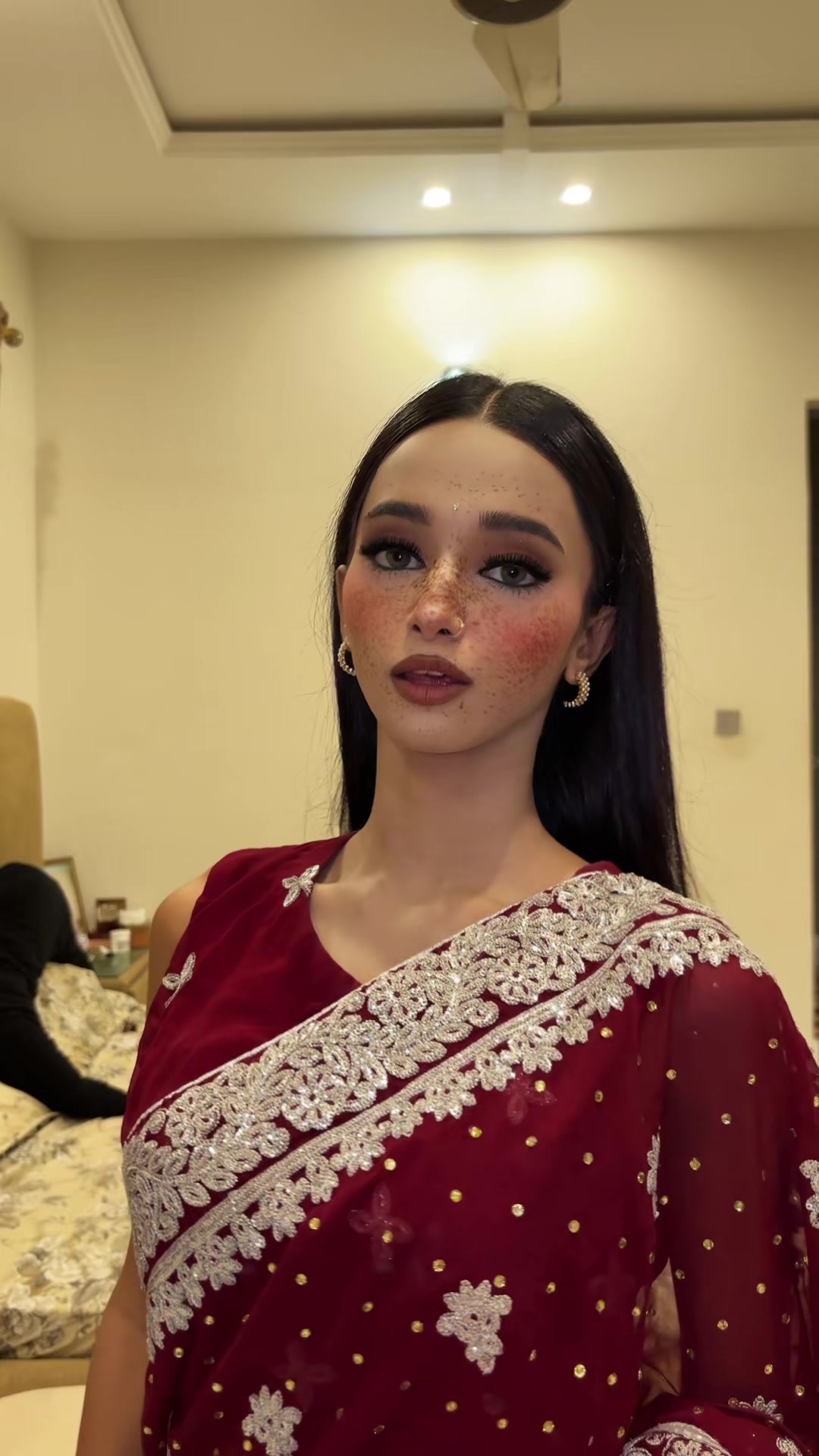 @ayeshaazhar_official