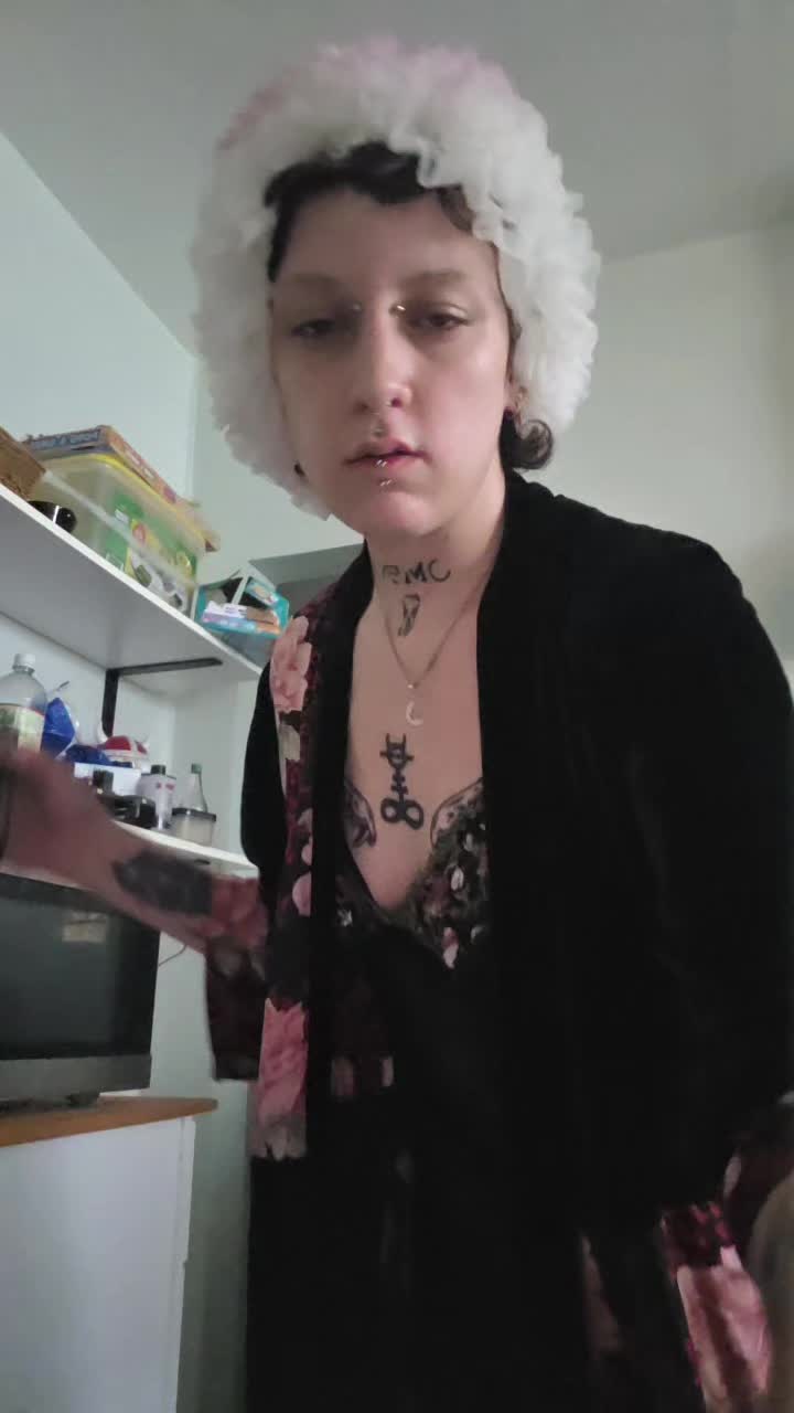 @☽&bull;𝔐🥚&bull;☾
