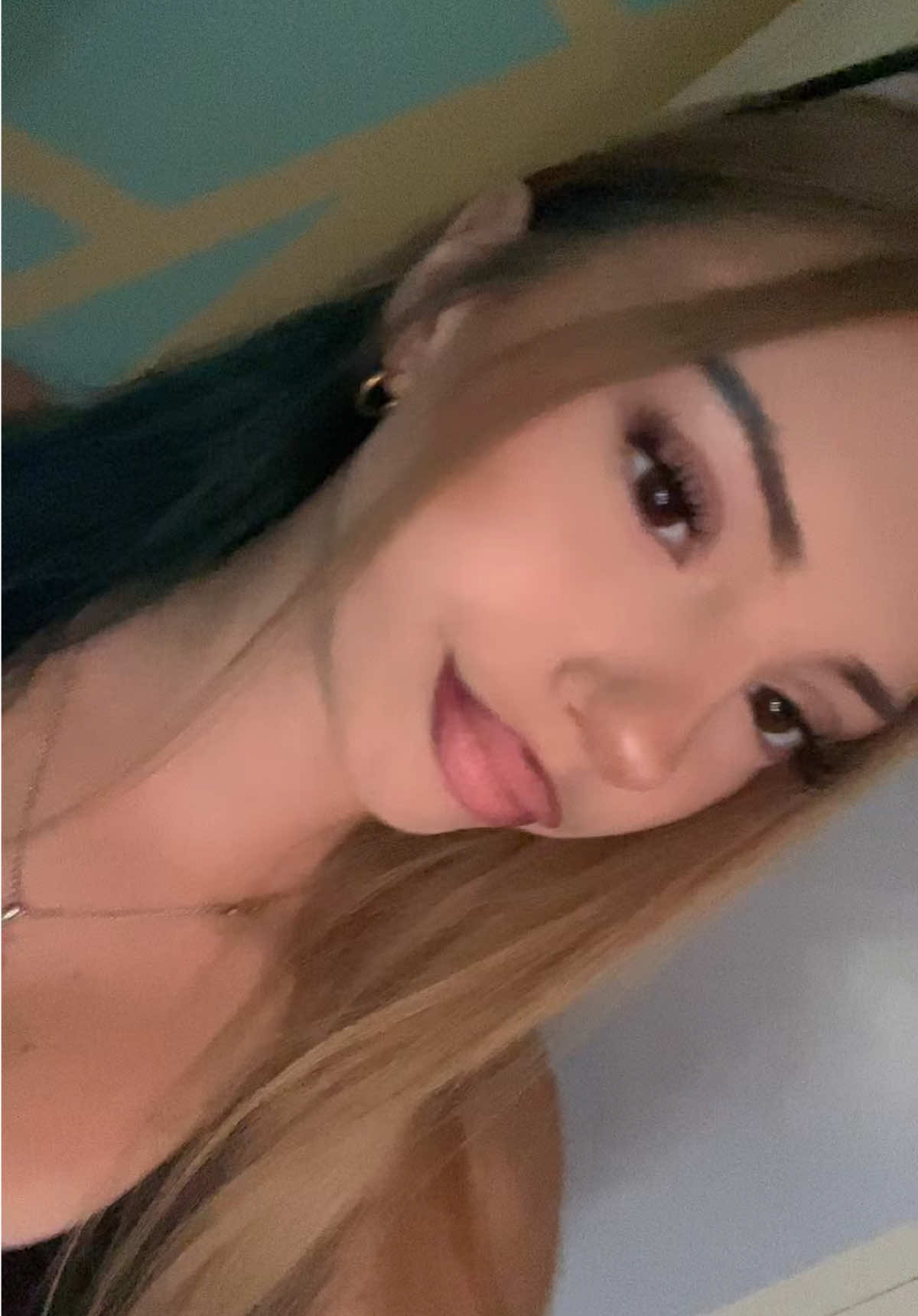 @In🧝🏼&zwj;♀️