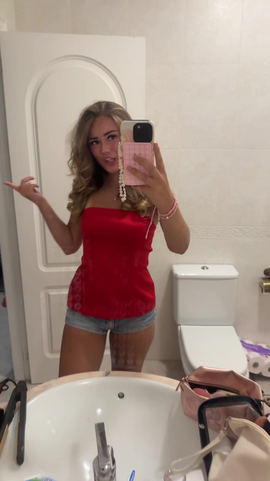 @Scarlett 🦦