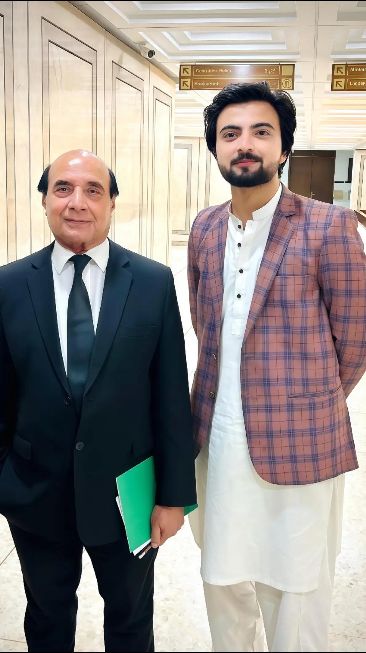 @Aamir Aziz Awan 👑❤️