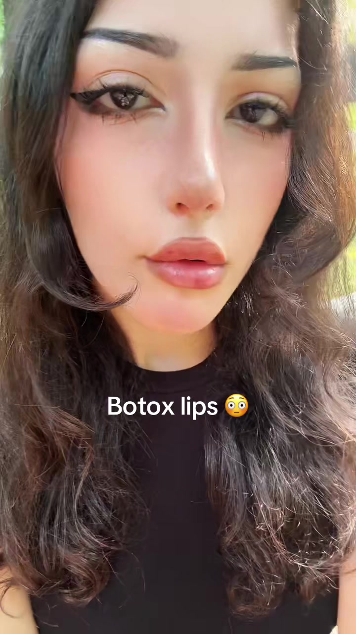 @✱