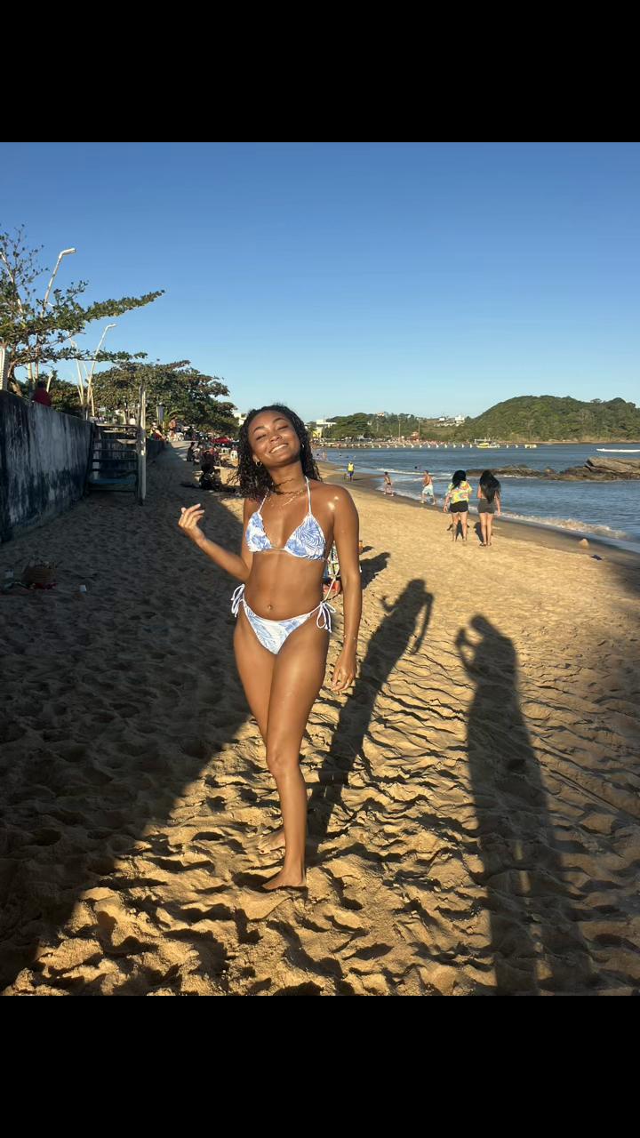 @Jhennii Alves