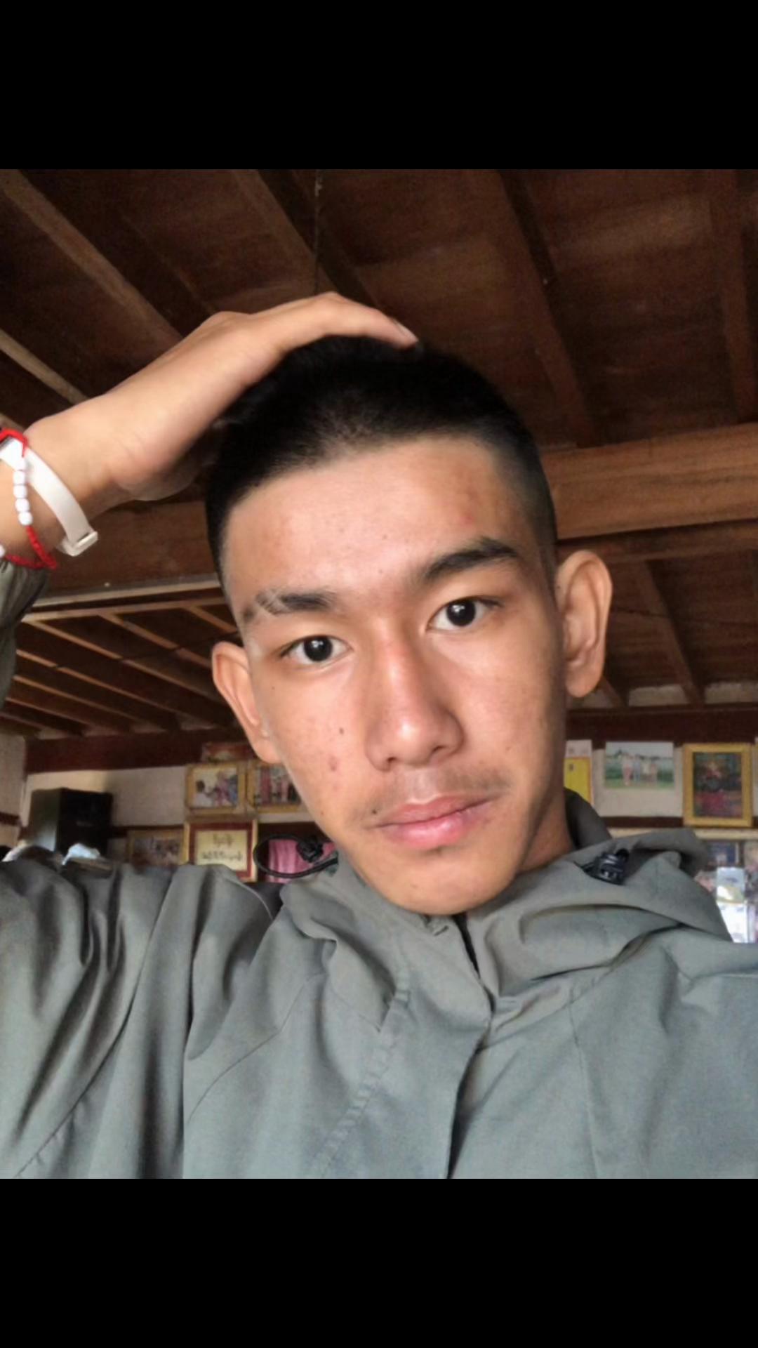 @P&atilde;&ntilde; Pĥ&atilde;"🇱🇦