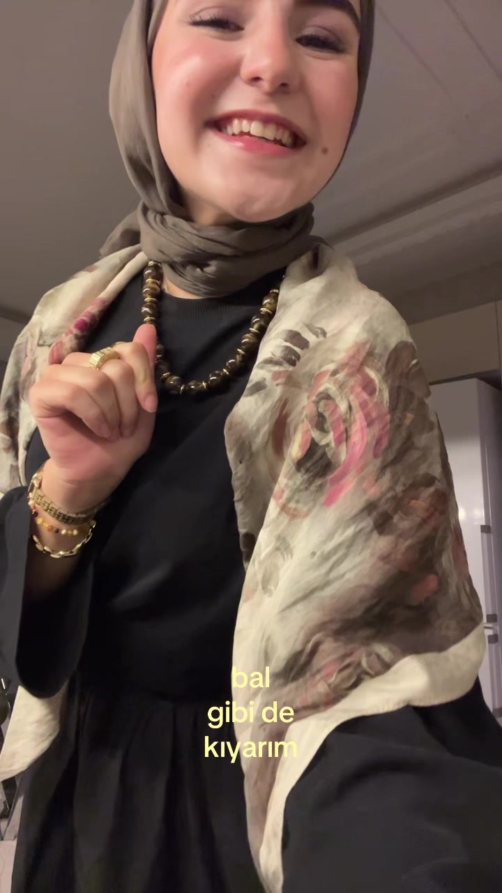 @nniida_