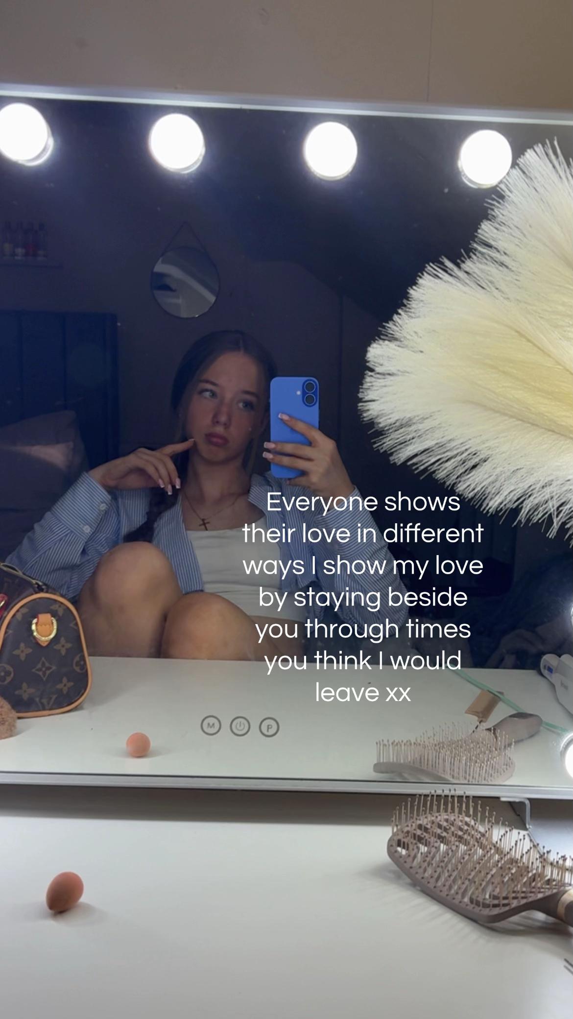 @Holls