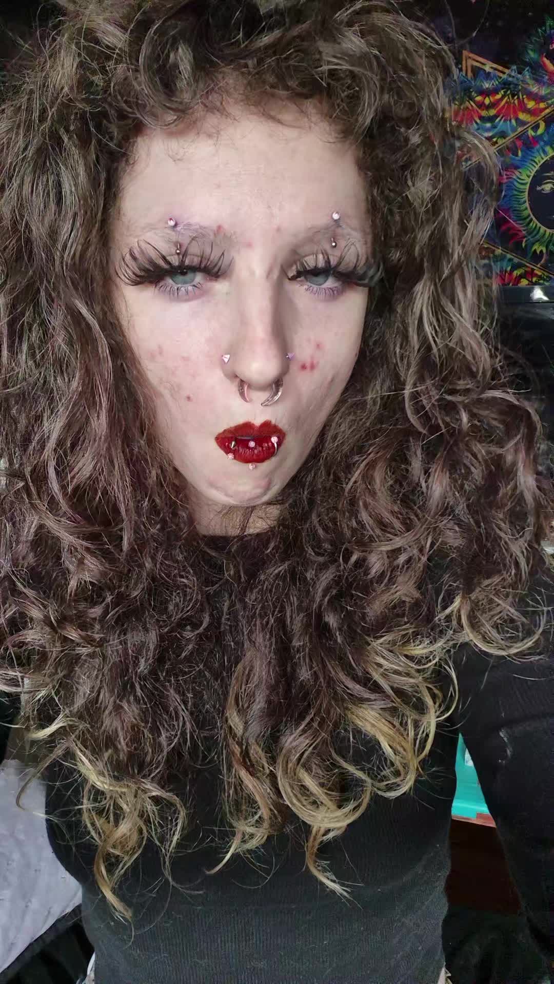 @<3