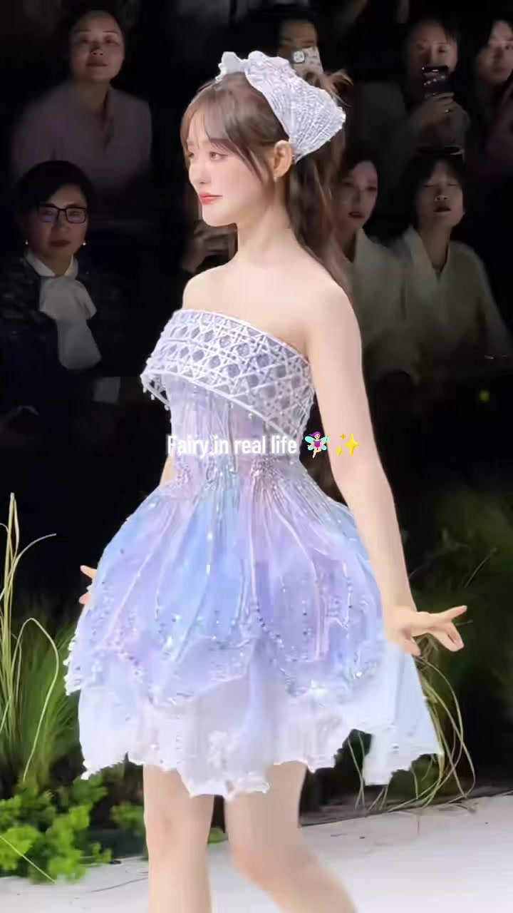 @FAN ZHU XUDAN IN CAMBODIA 🐣💚