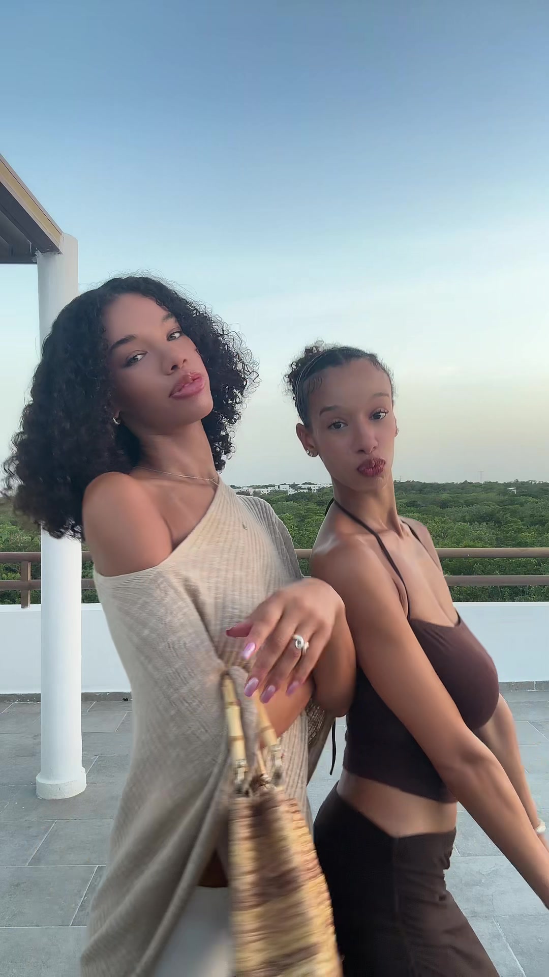 @maya