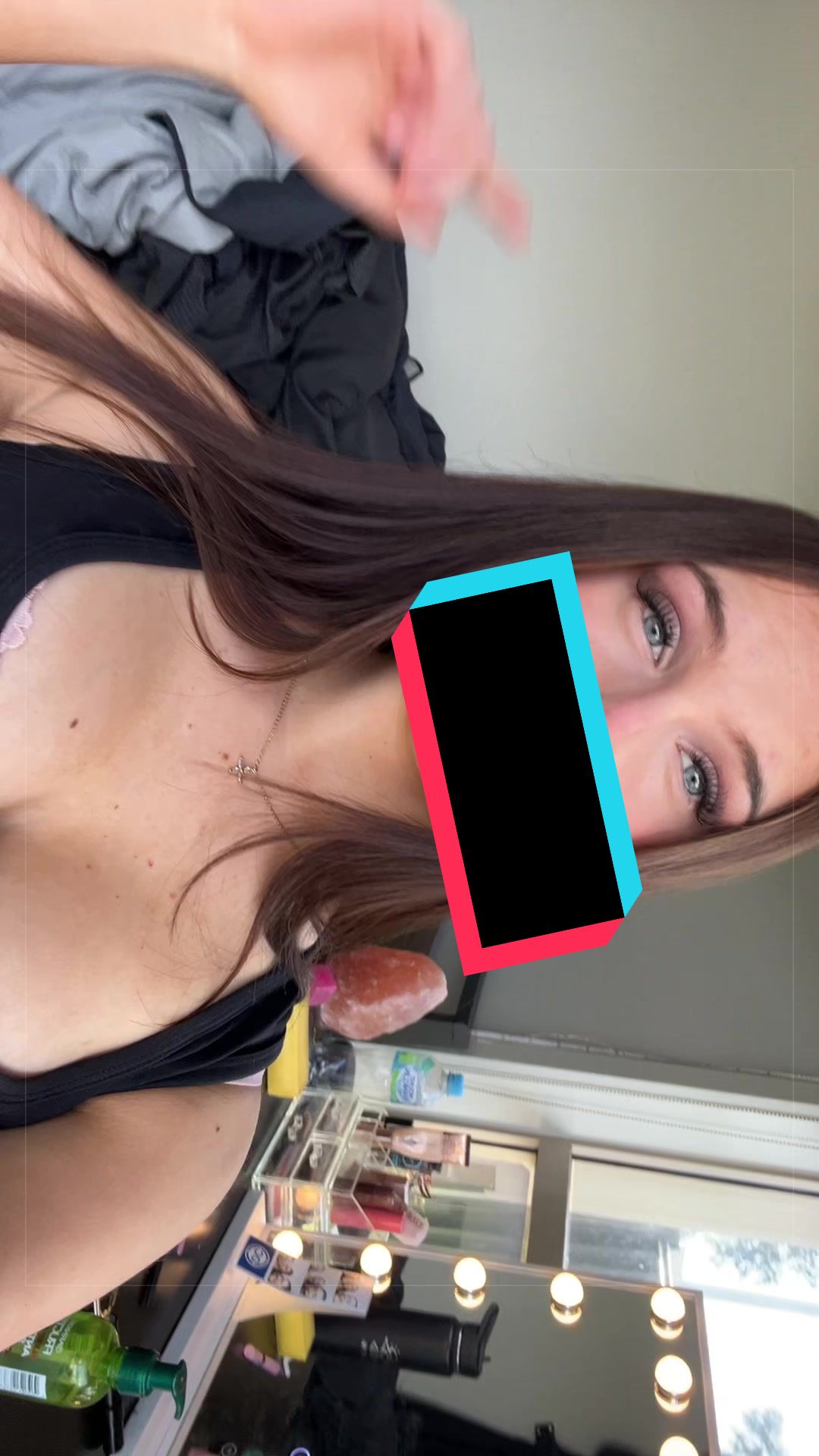 @Leahspamms