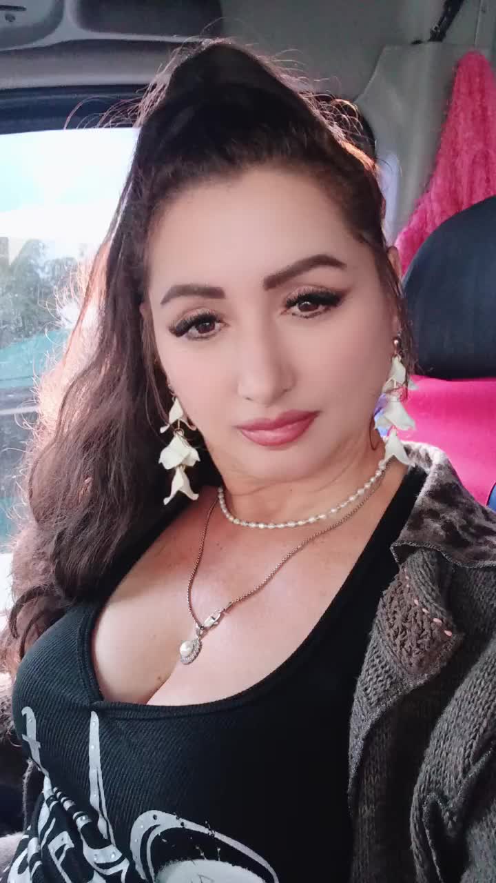 @Daniela Daniela DNL
