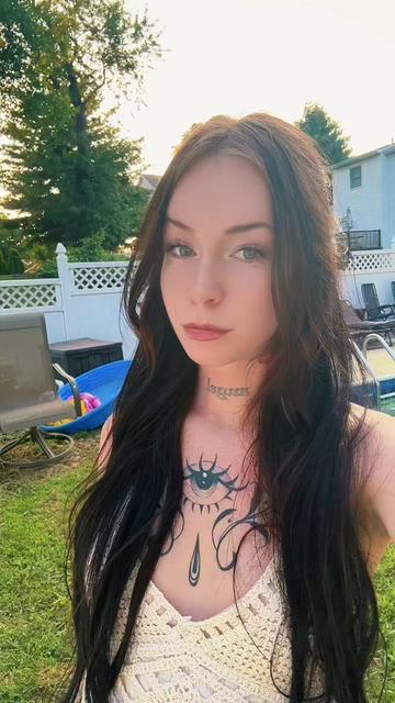 @🧚🏼&zwj;♀️
