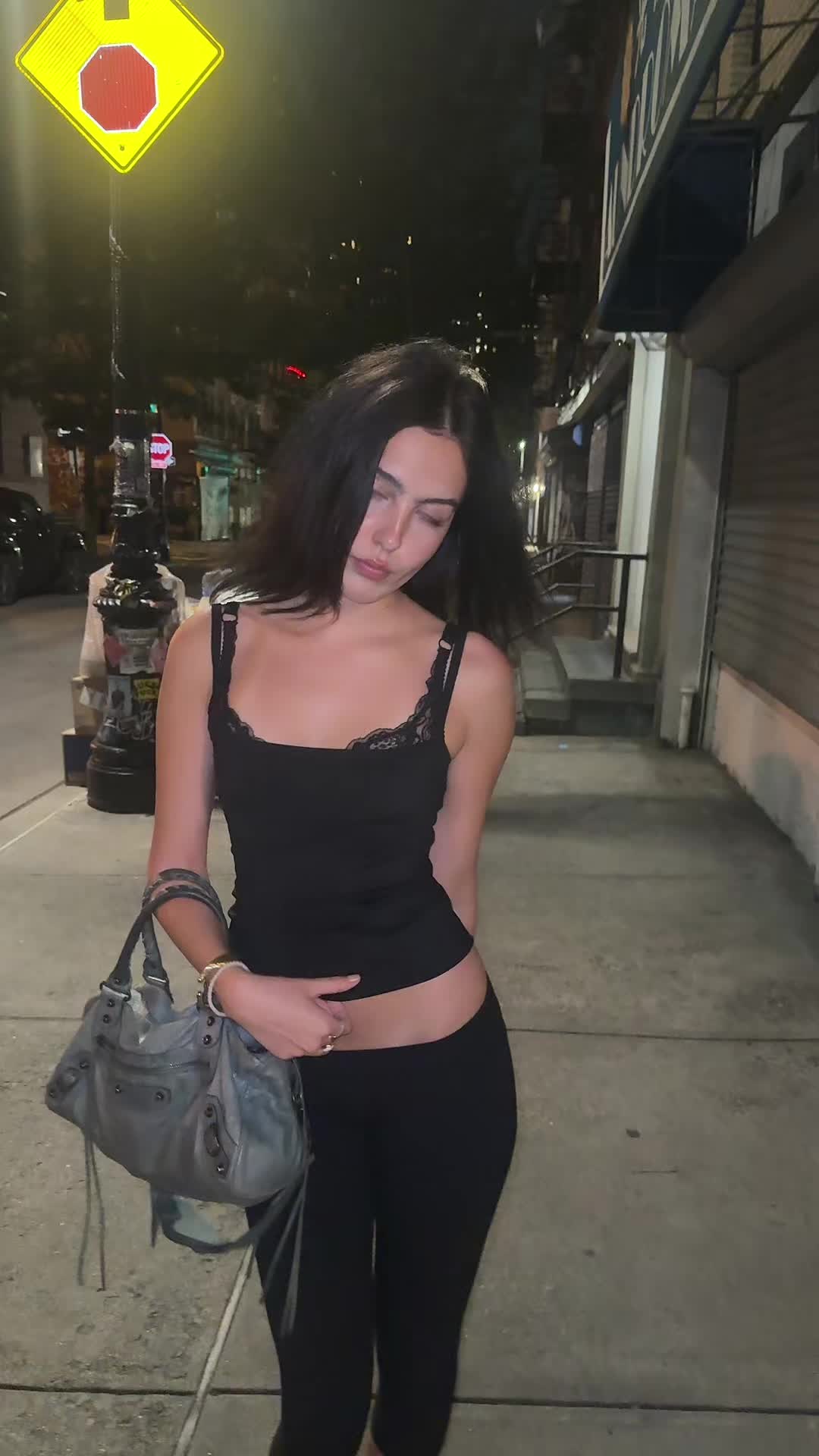 @anna