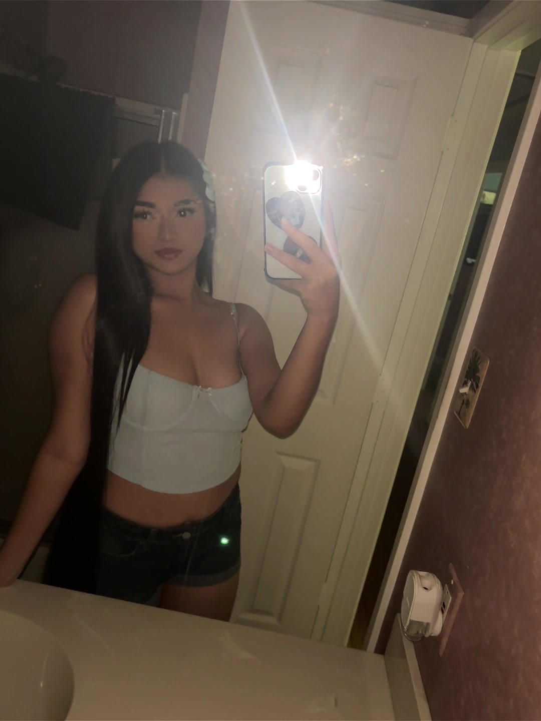 @ꨄ