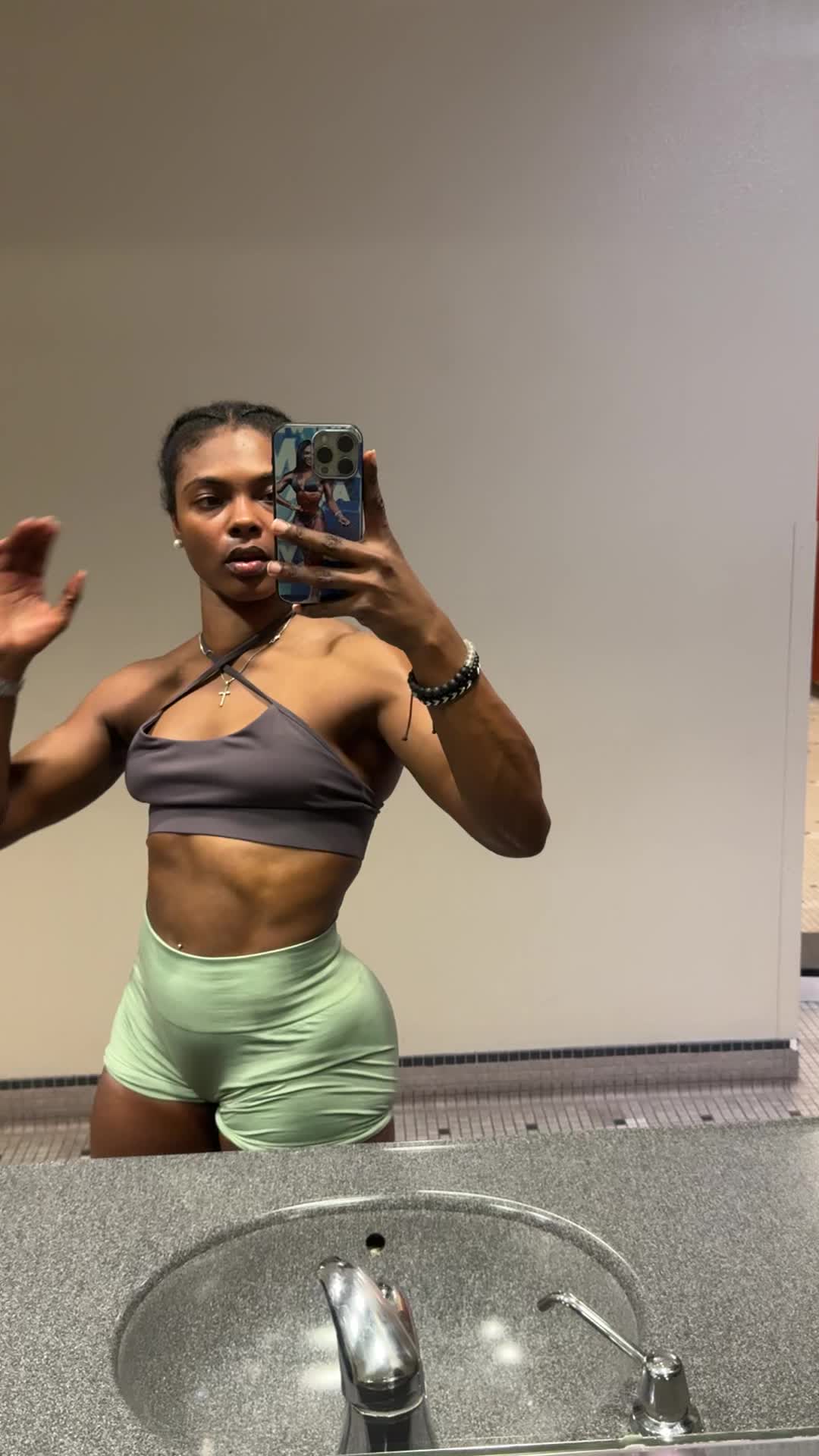 @tylermalveaux | IfbbPro