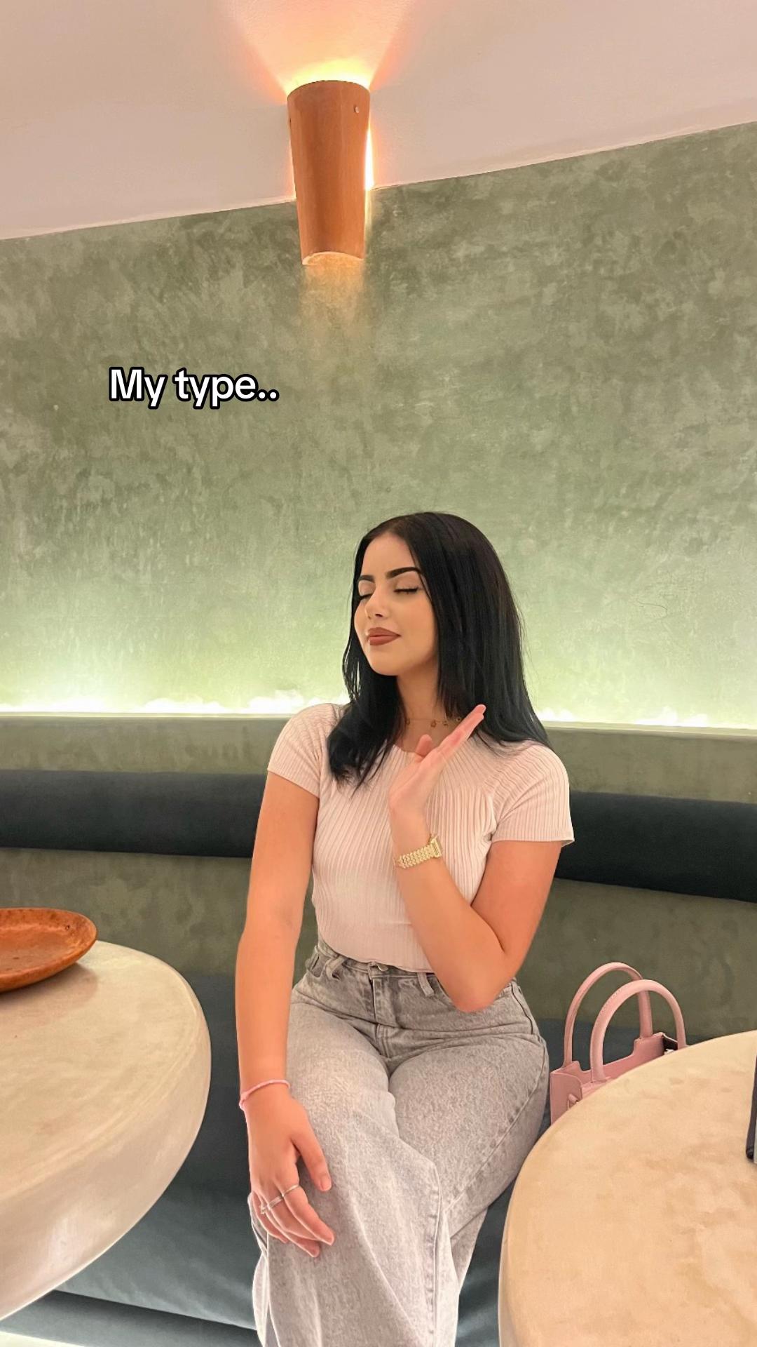 @𝐉𝐈𝐍𝐀𝐍 𝐐𝐔𝐑𝐒𝐇𝐈