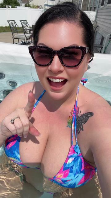 @CurvyCutie2018