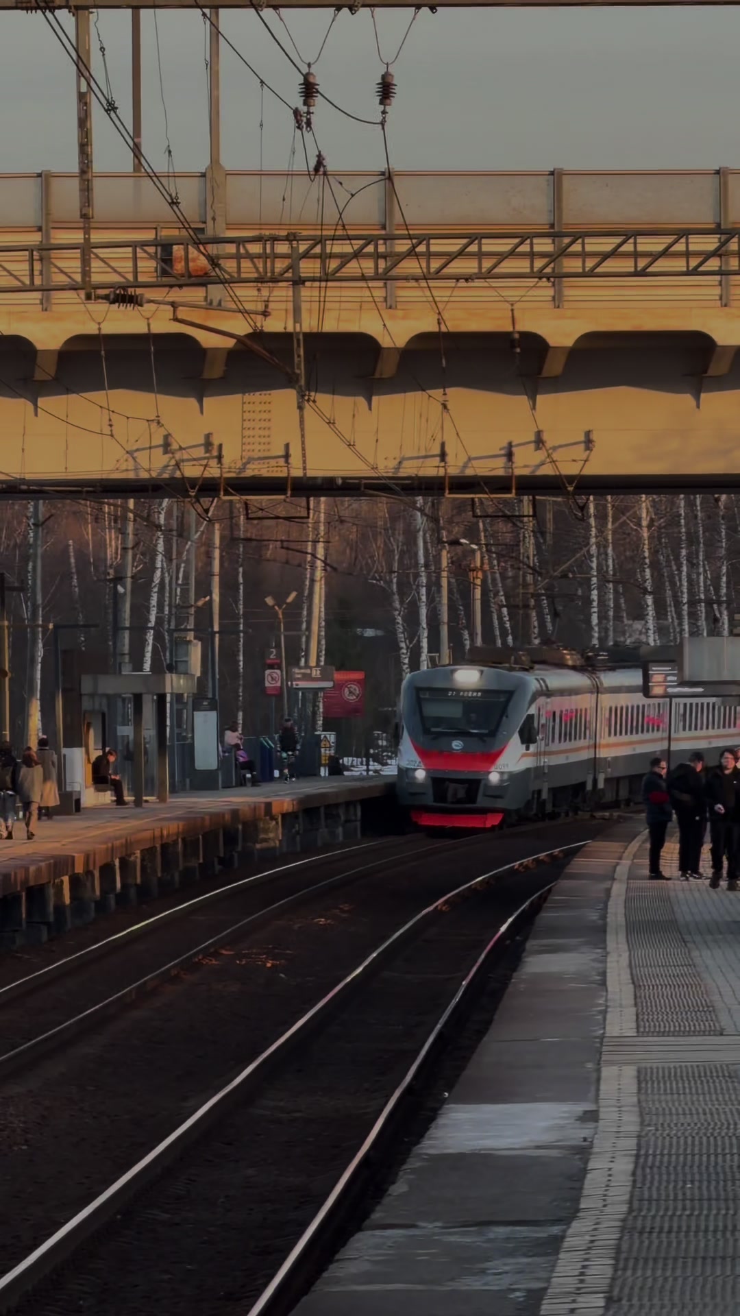 @ушел(🚆Шпротище Ховринское🚆)