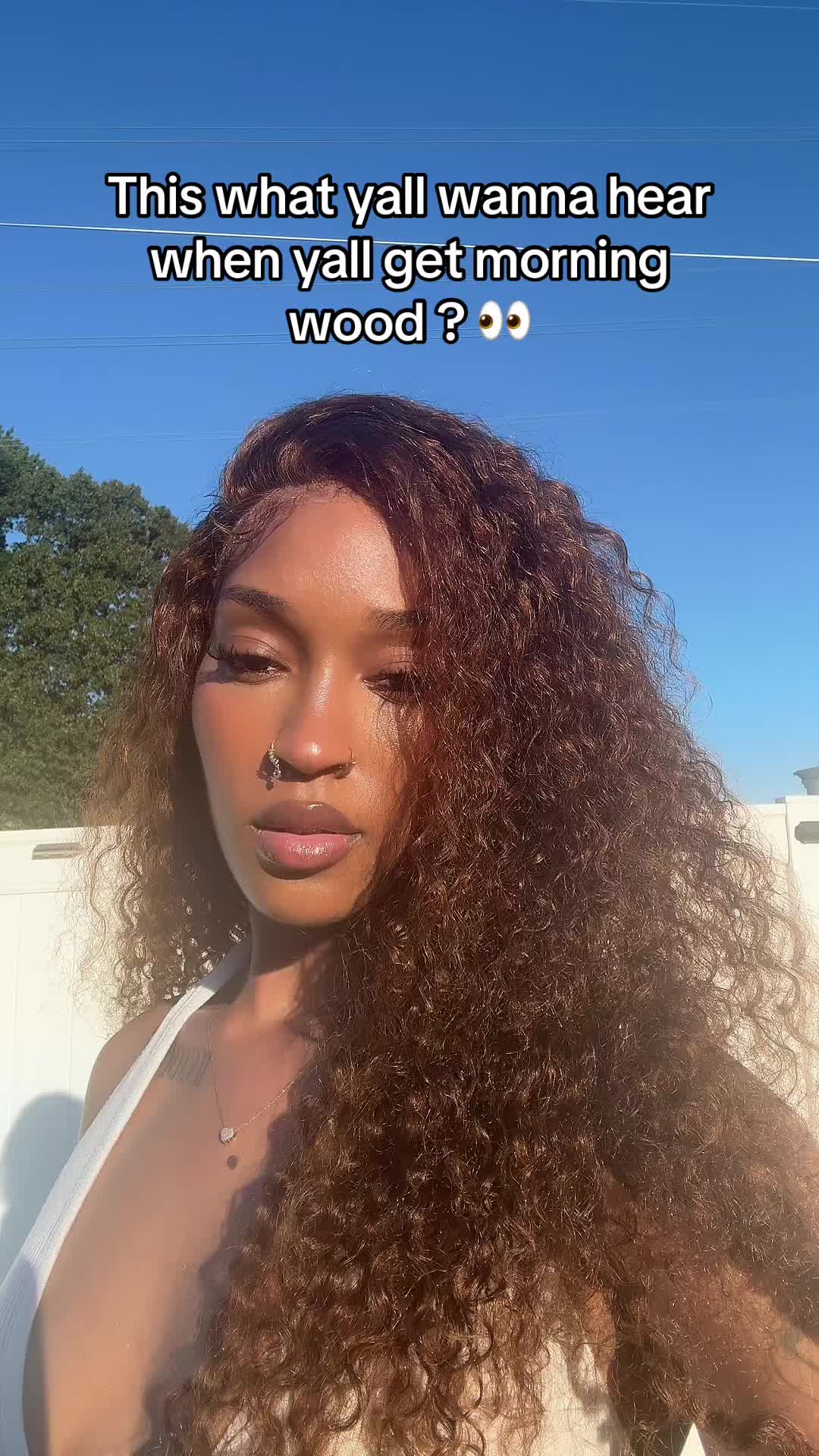 @QUI