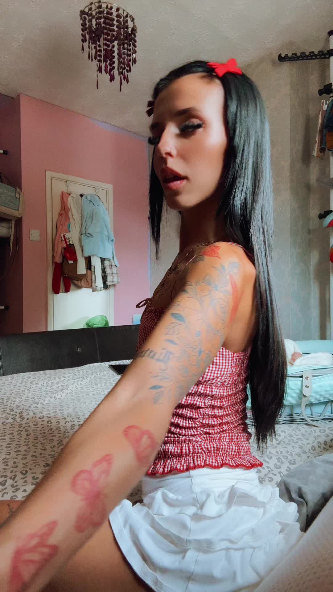 @𝑇ℎ𝑎𝑡𝑇𝑎𝑡𝑡𝑒𝑑𝑀𝑢𝑚ꨄ︎