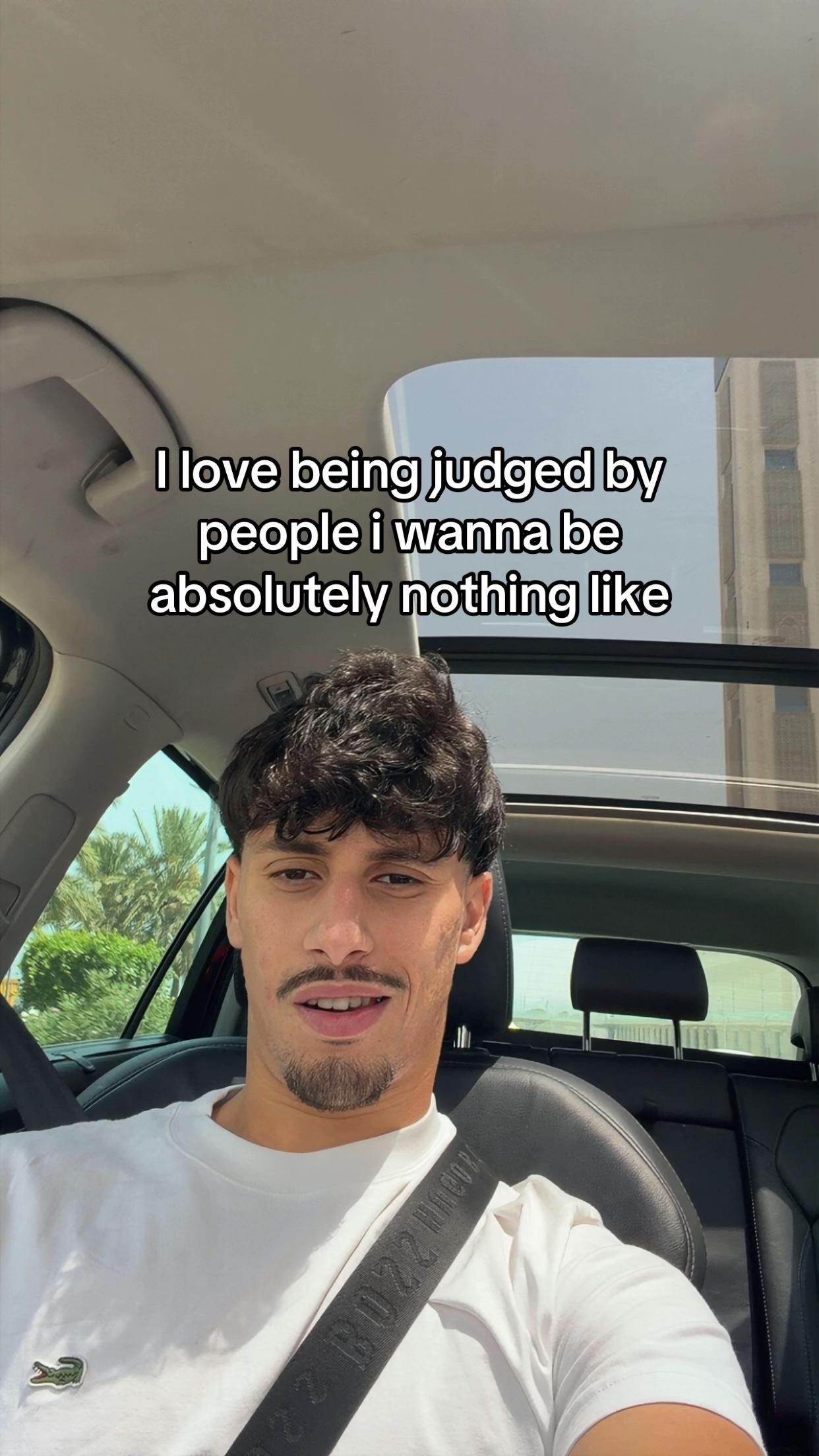 @AD🏳️