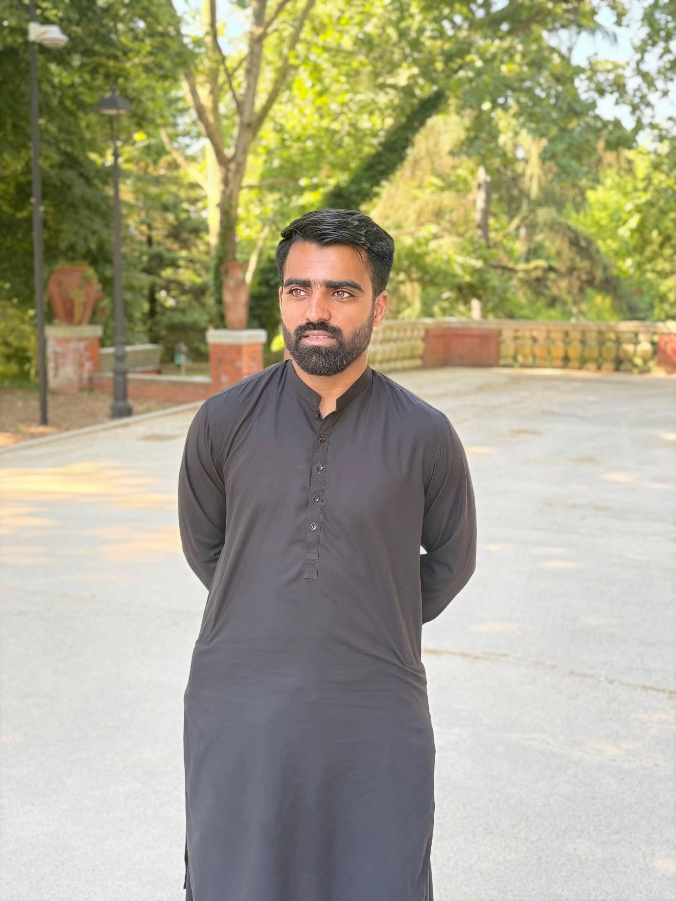 @ملک گجرات آلہ 🫀🫂🫶🏻