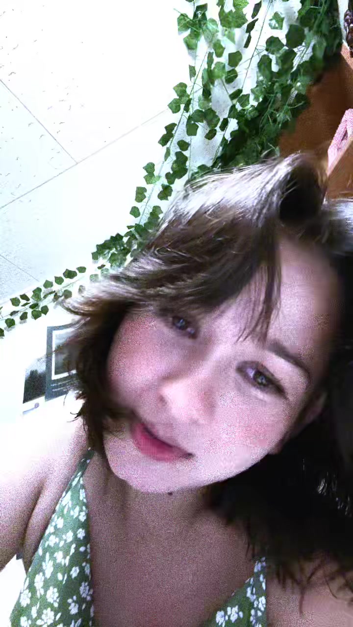 @ALINA🌸