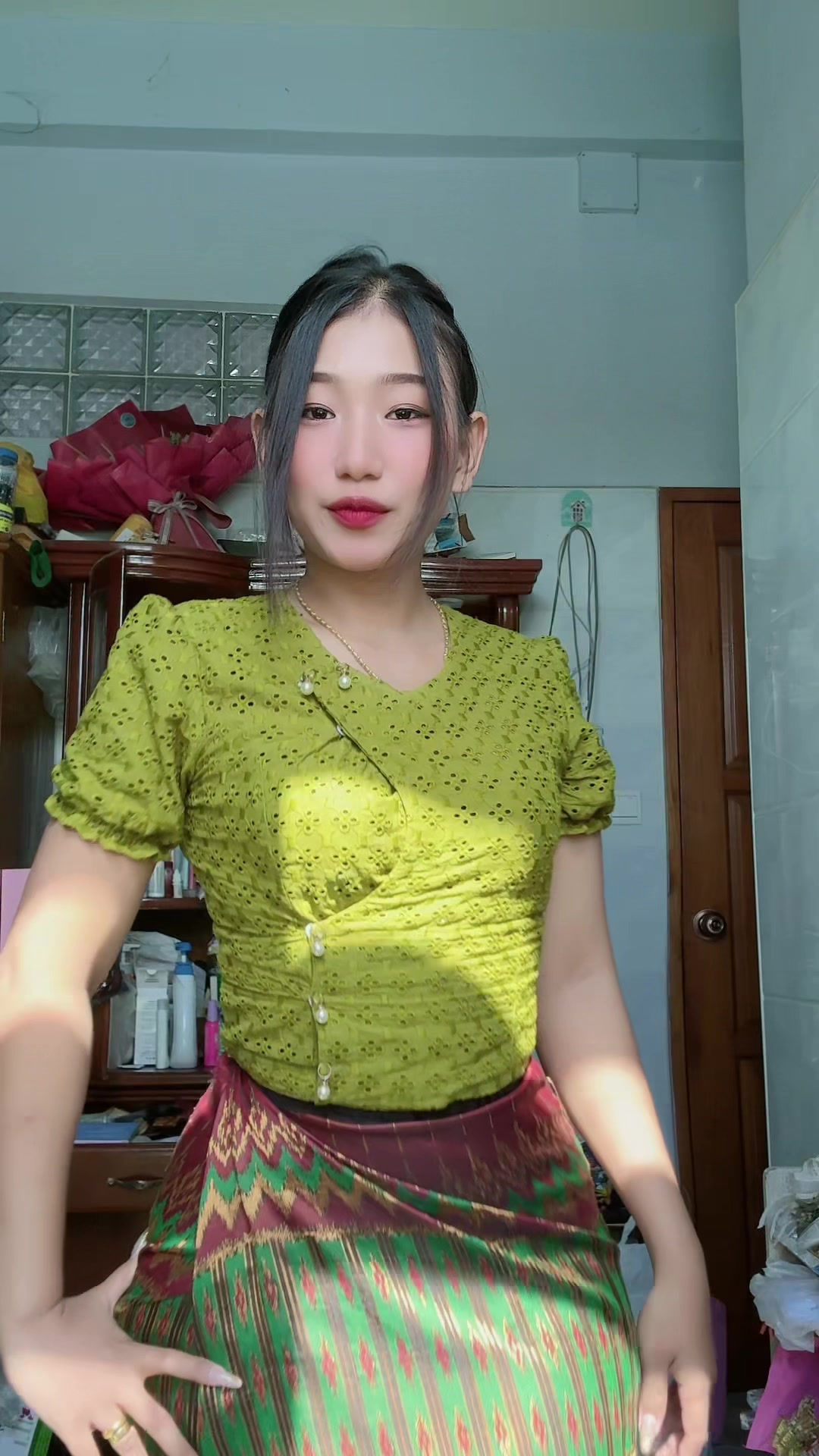 @Thandarkyaw