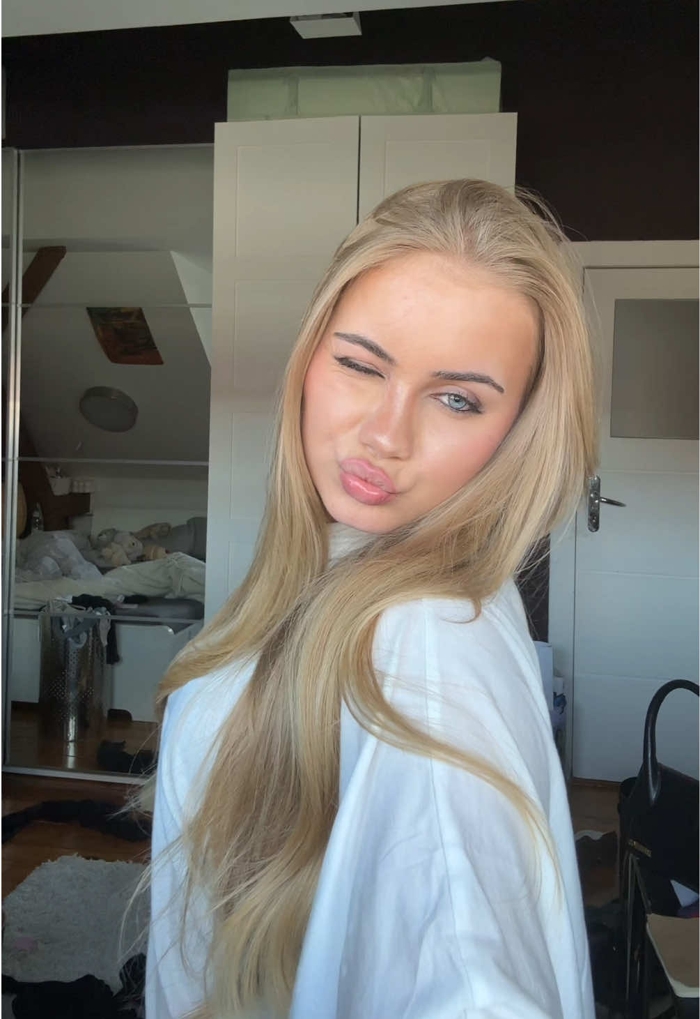 @𝓔𝓵𝓵𝓪𝓜𝓪𝔂𝓪