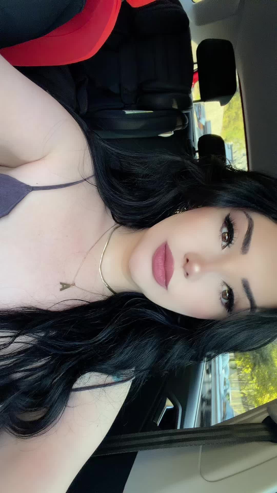 @AAY🖤👸🏻
