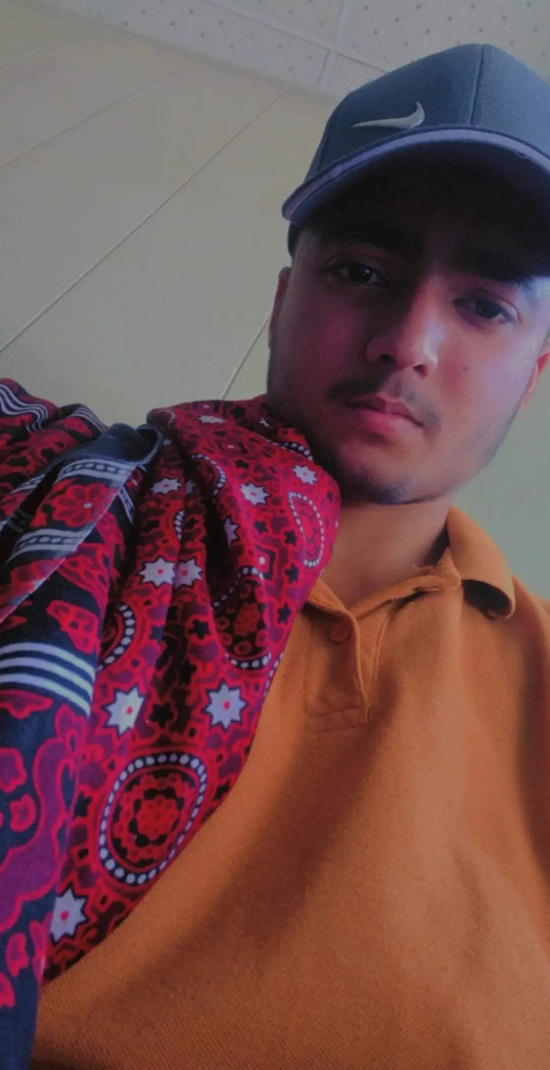 @HUSNAIN LANGRIYAL JATT👑