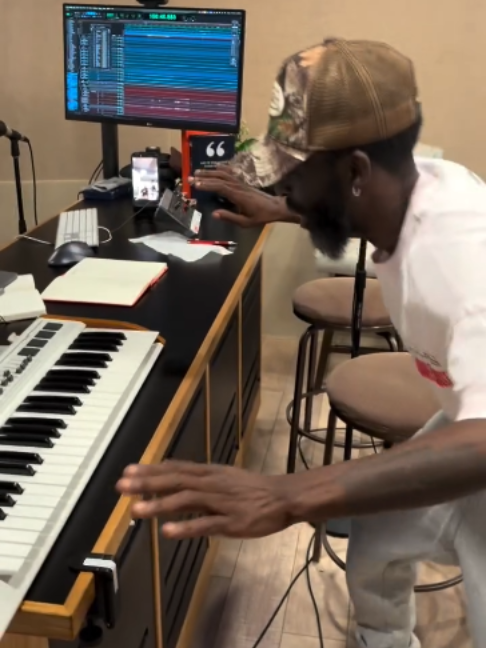 @Tye Tribbett