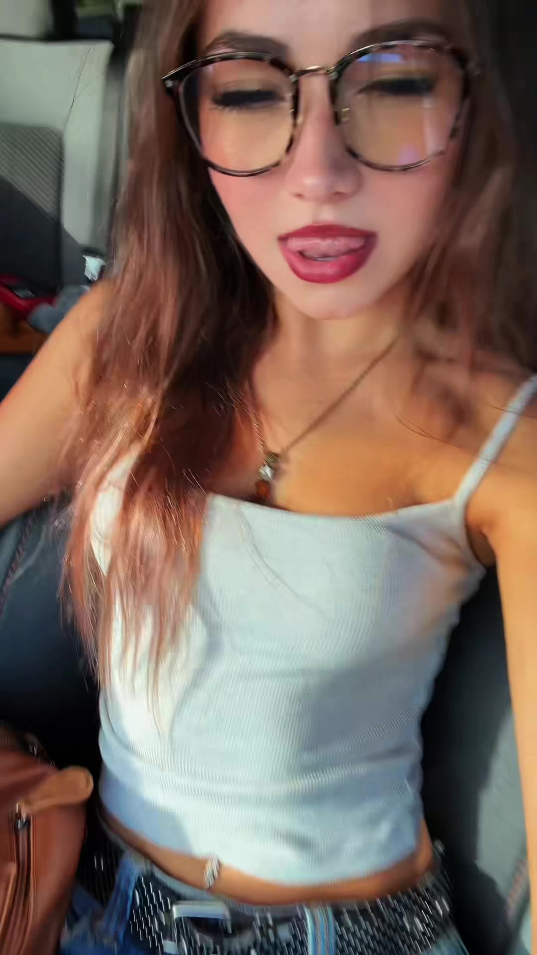@alanaa